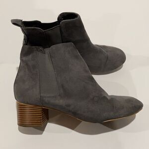 Ann Taylor LOFT Grey Suede Boots Booties